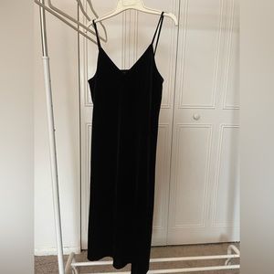 Uniqlo velvet dress